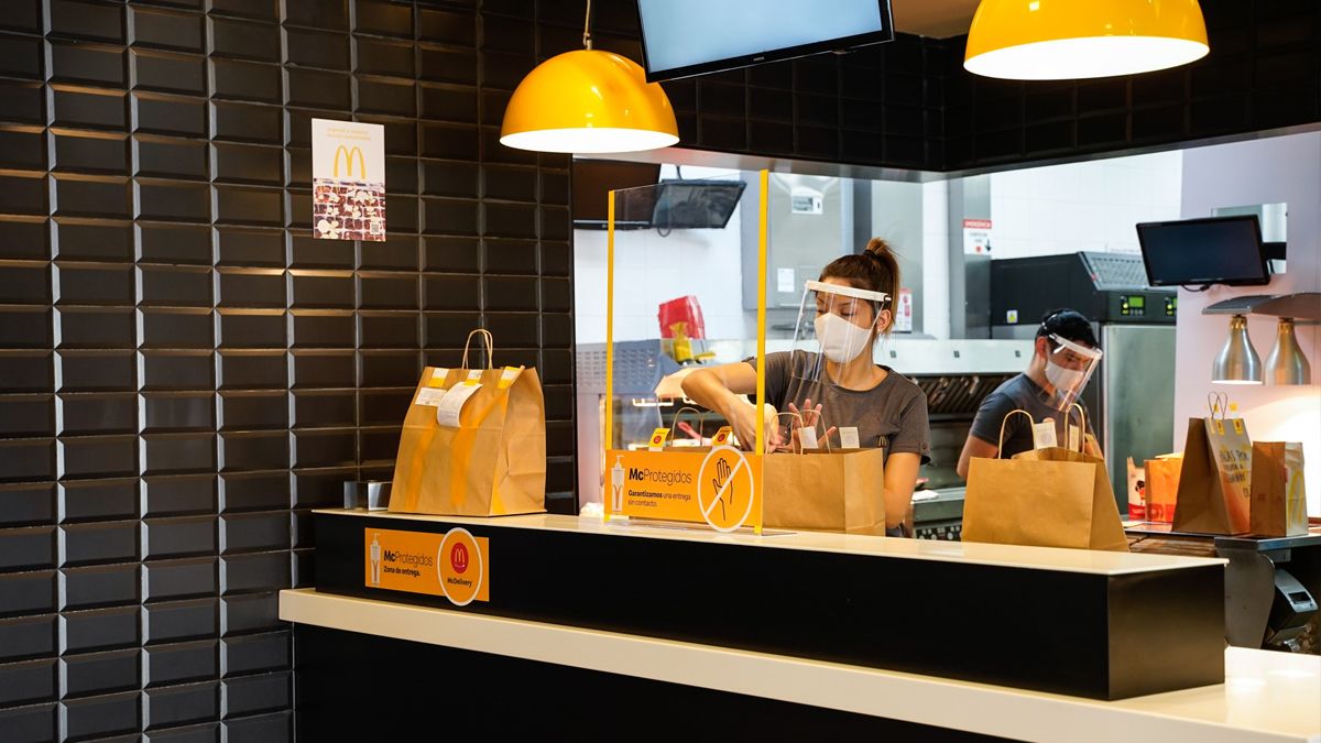 McDonalds y la Cámara de la Industria Argentina del Software firman un acuerdo de cooperación laboral y desarrollo profesional