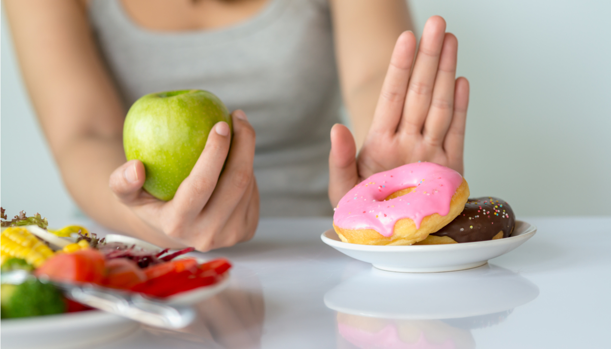 Cuáles son los ocho alimentos que se deben eliminar de la dieta según un estudio de Harvard