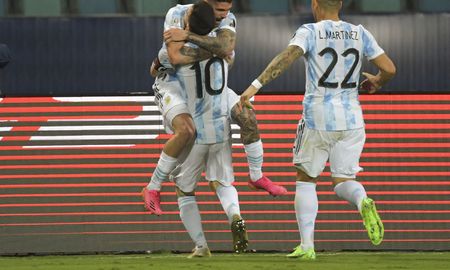 Argentina venció 3-1 a Venezuela y sigue a paso firme en las Eliminatorias Sudamericanas. Argentina venció 3-1 a Venezuela y sigue a paso firme en las Eliminatorias Sudamericanas.