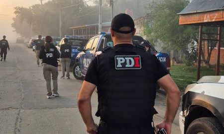 Se conoció la lista de elementos secuestrados en el allanamiento a la casa del futbolista en Alto Verde Se conoció la lista de elementos secuestrados en el allanamiento a la casa del futbolista en Alto Verde