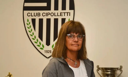 Amenazaron de muerte con seis balas a la presidenta de un equipo del fútbol argentino. Amenazaron de muerte con seis balas a la presidenta de un equipo del fútbol argentino.