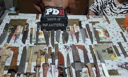 18 allanamientos en Santa Fe derivó en el secuestro de armas, cocaína, vehículos y teléfonos.