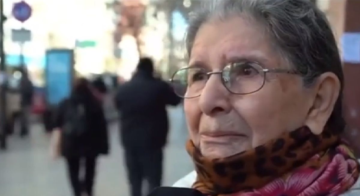 El doloroso relato de una abuela que llora por hambre: Nunca creí que a mi vejez iba a comer como cuando era chica