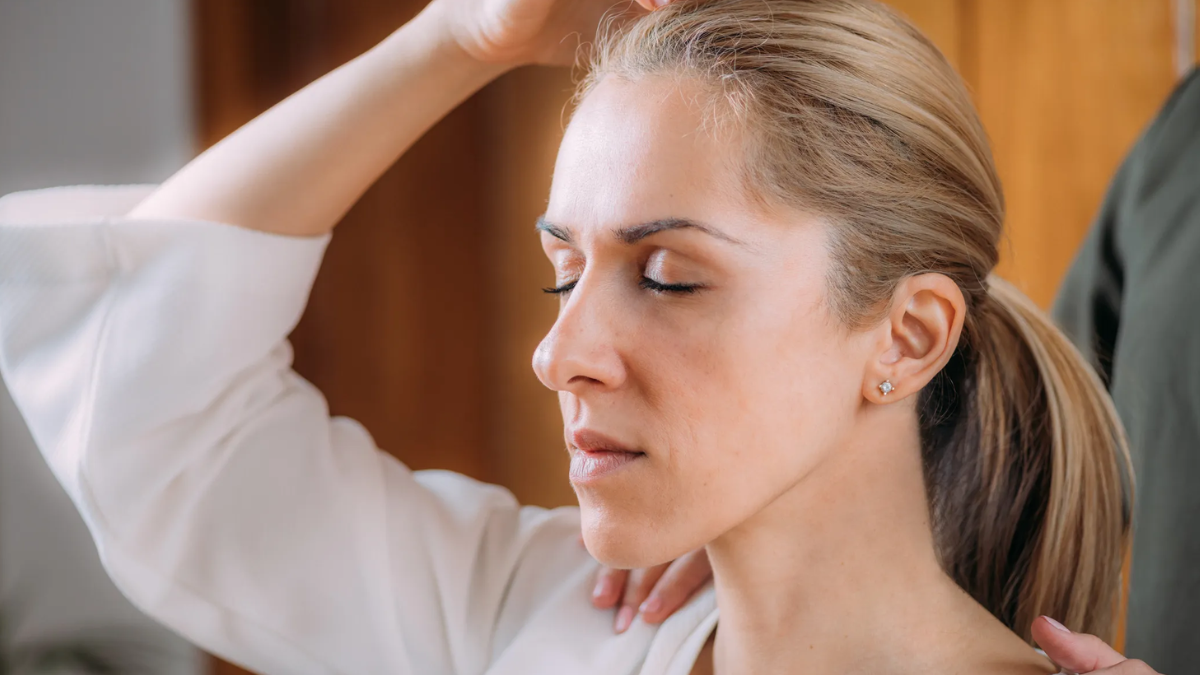 Qué es el tapping y por qué la ciencia lo cuestiona a pesar de su popularidad