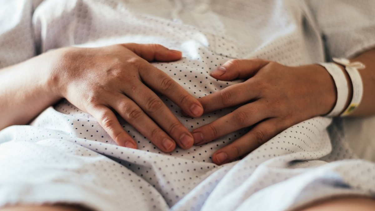 Enfermeras filmaron a un cirujano acusado de abusar de pacientes sedadas.