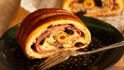 altText(Cómo hacer pan de jamón venezolano: la receta fácil y deliciosa)}