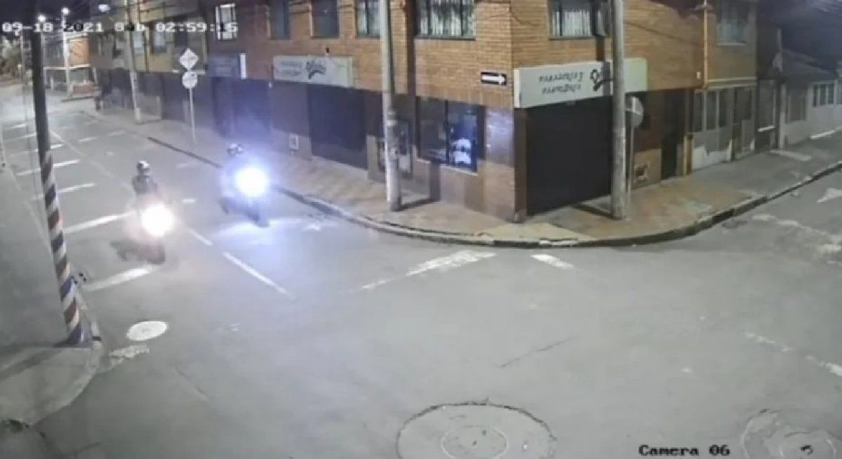 Motochorros asaltaron a ladrones que estaban robando una casa