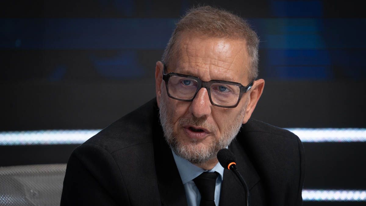 El proyecto de ley fuerzas policiales Santa Fe impulsado por el diputado justicialista Marcos Corach busca crear un ámbito institucional de diálogo para discutir salarios y condiciones laborales.