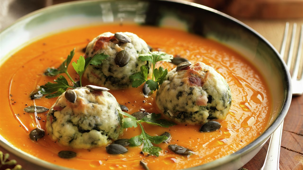 Las albóndigas de pollo y espinaca son súper fáciles de hacer y son muy ricas. Las albóndigas de pollo y espinaca son súper fáciles de hacer y son muy ricas.