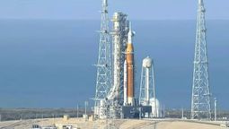 La misión no aterrizará en la Luna, sino que evaluará el rendimiento humano y tecnológico en órbita lunar.