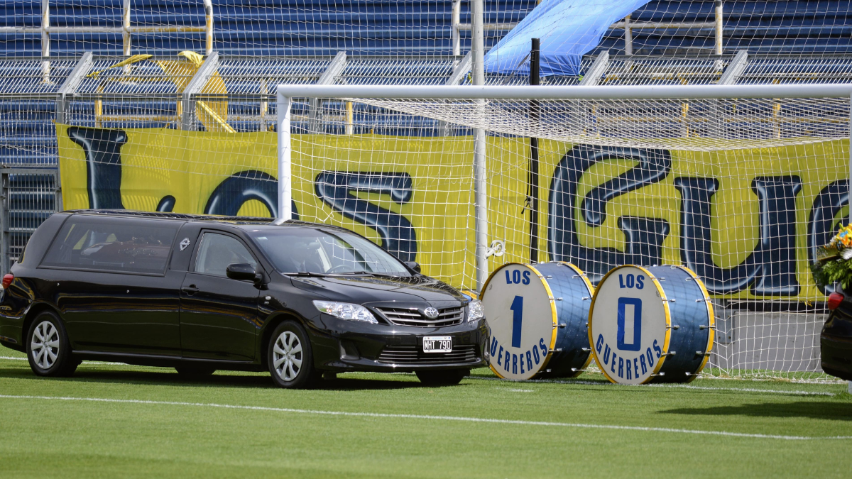 Último adiós a Omar Palma: el ídolo de Rosario Central dio la vuelta olímpica el Gigante de Arroyito