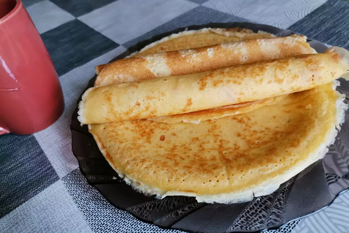 Los panqueques son ricos, fáciles de hacer y se pueden usar en varias preparaciones. Los panqueques son ricos, fáciles de hacer y se pueden usar en varias preparaciones. 