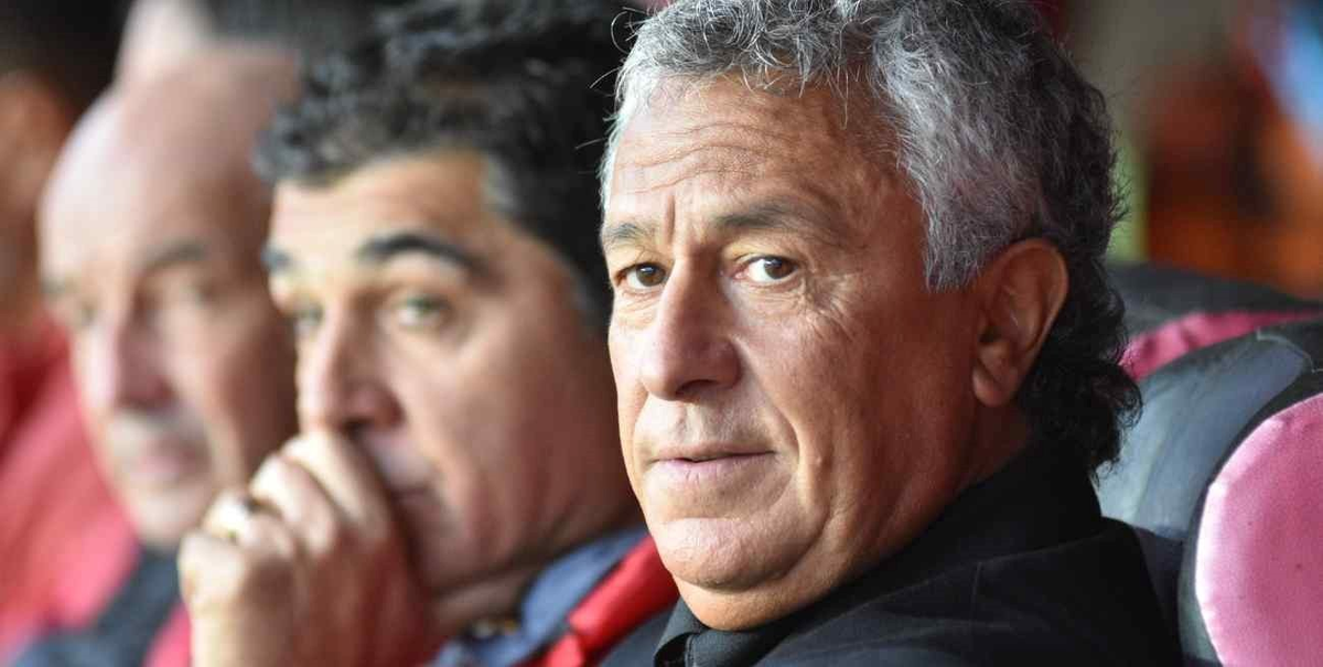 Néstor Gorosito suena en Racing. Pipo está en Colón y estará en el entrenamiento del plantel. Néstor Gorosito suena en Racing. Pipo está en Colón y estará en el entrenamiento del plantel.