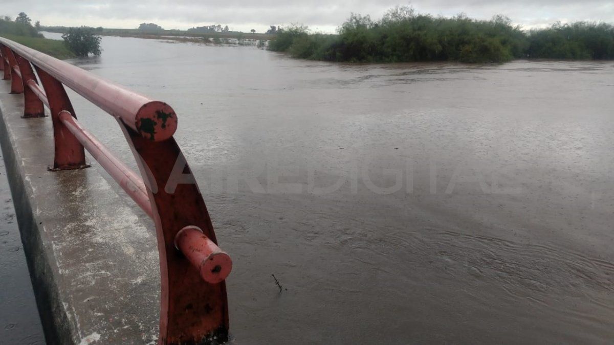 El arroyo Colastiné este jueves por la tarde