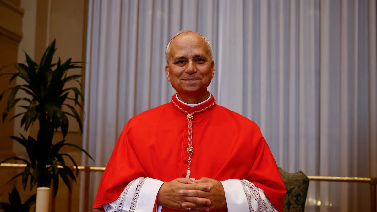 El Papa León XIV se perfila como un líder cercano, con una clara orientación hacia el servicio comunitario y un liderazgo pastoral riguroso. El Papa León XIV se perfila como un líder cercano, con una clara orientación hacia el servicio comunitario y un liderazgo pastoral riguroso.