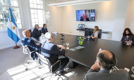 Alberto Fernández encabezó una reunión por videollamada con representantes de las Naciones Unidas. Alberto Fernández encabezó una reunión por videollamada con representantes de las Naciones Unidas.
