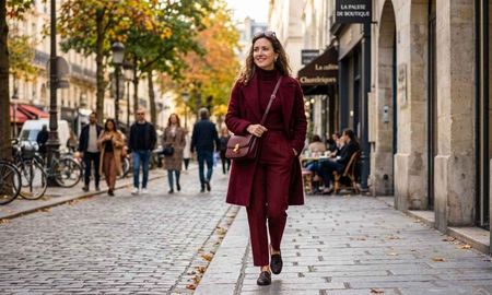 Los tonos vino, chocolate y rojo oscuro dominan las tendencias de moda de este invierno. Los tonos vino, chocolate y rojo oscuro dominan las tendencias de moda de este invierno.