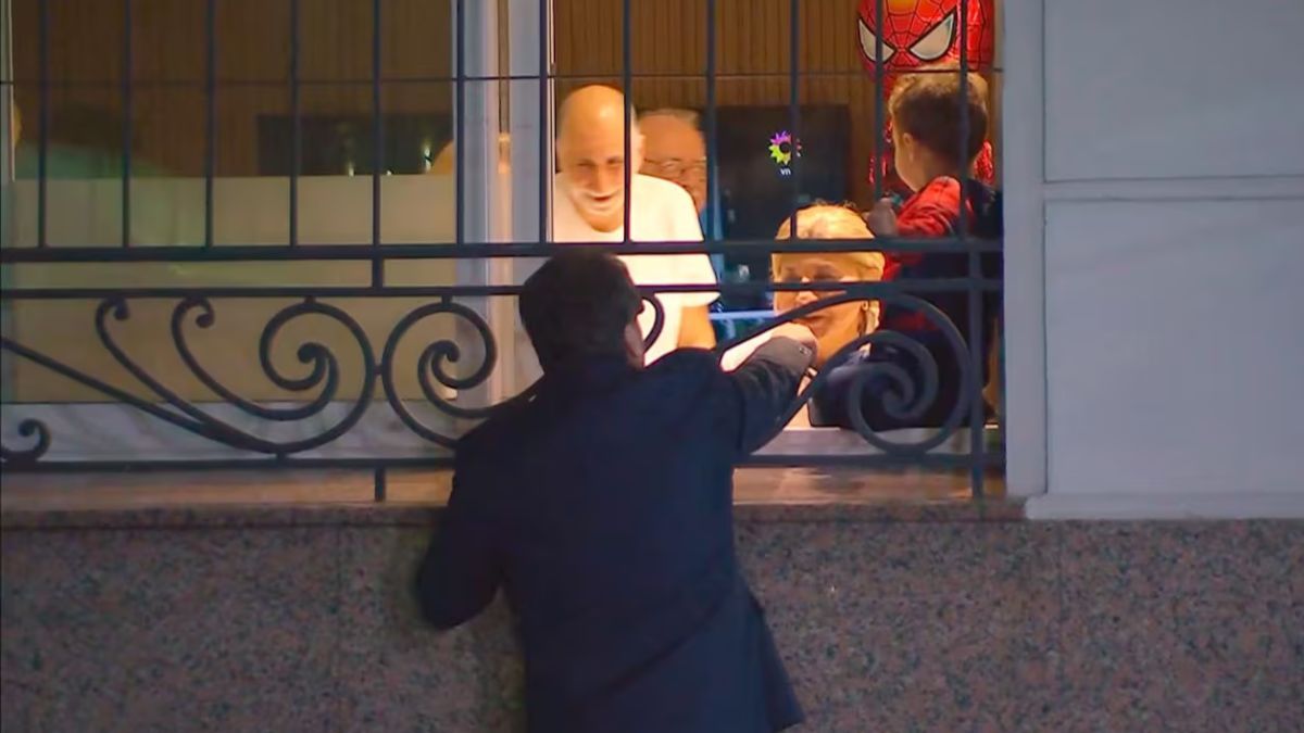 Guido Kaczka revolucionó el barrio con una visita inesperada.