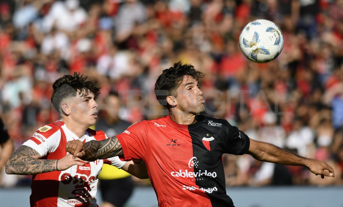 El clásico santafesino de la Copa de la Liga 2023 terminó en un empate sin goles en el Cementerio de los Elefantes. El clásico santafesino de la Copa de la Liga 2023 terminó en un empate sin goles en el Cementerio de los Elefantes.