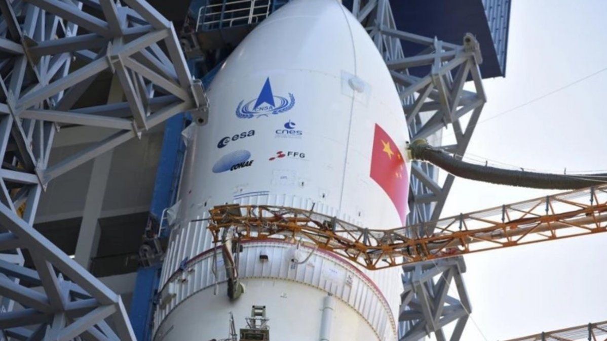 El logo de la CONAE en el lanzamiento de la misión china a Marte.