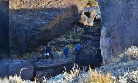 El acantilado por el que los asesinos tiraron al hijo de la mujer abusada. El acantilado por el que los asesinos tiraron al hijo de la mujer abusada.