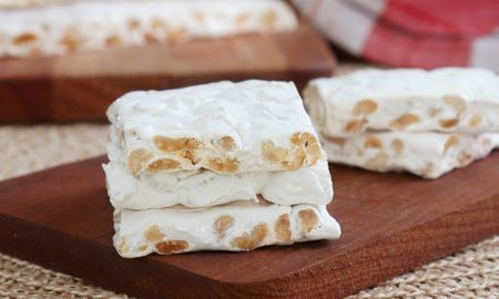 Con esta receta fácil, podrás preparar turrón navideño que te encantará. Con esta receta fácil, podrás preparar turrón navideño que te encantará.