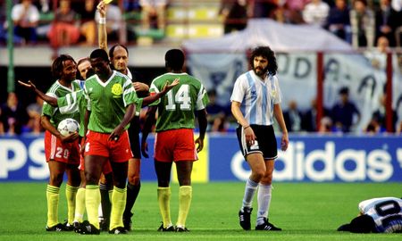 el llanto de bilardo y el deseo de tirar el avion: asi fue el turbulento comienzo del mundial italia 90 el llanto de bilardo y el deseo de tirar el avion: asi fue el turbulento comienzo del mundial italia 90