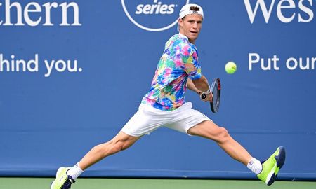 El Peque Schwartzman se impuso a Casper Ruud en la vuelta al tenis en el Masters de Cincinnati. El Peque Schwartzman se impuso a Casper Ruud en la vuelta al tenis en el Masters de Cincinnati.
