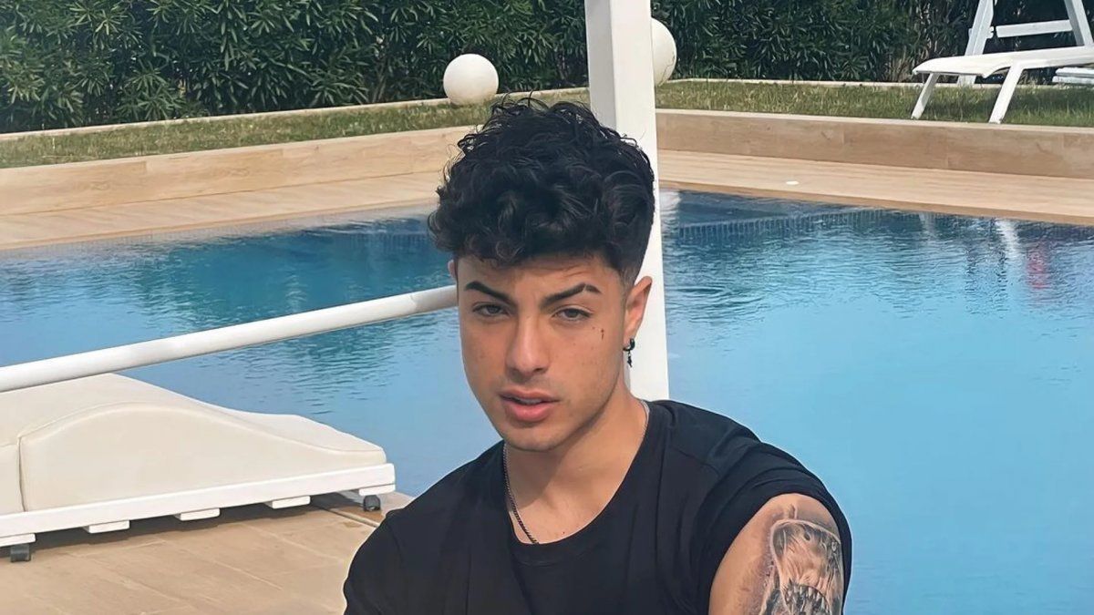 Naim Darrechi les miente a sus parejas para tener relaciones sin preservativos.