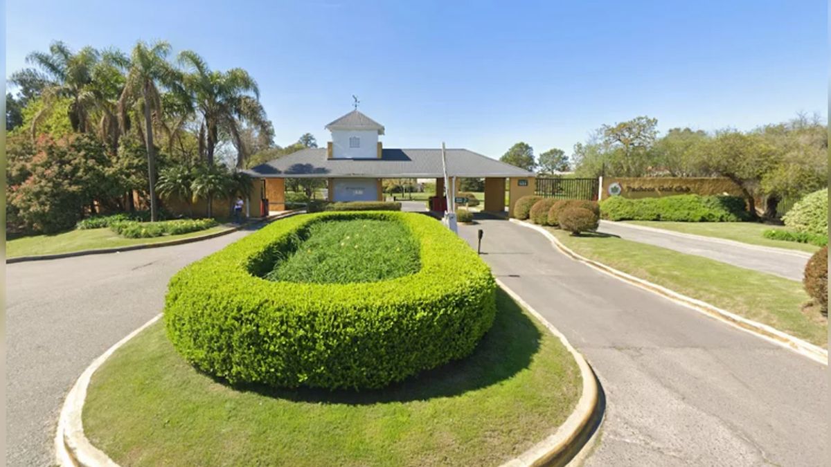 La tragedia sucedió en el interior del barrio privado Pacheco Golf Club. (Foto: Google Street View)