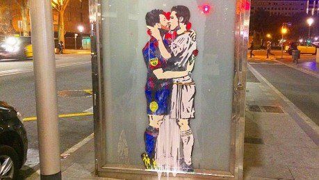 El beso entre Messi y Cristiano que sorprendió a Barcelona