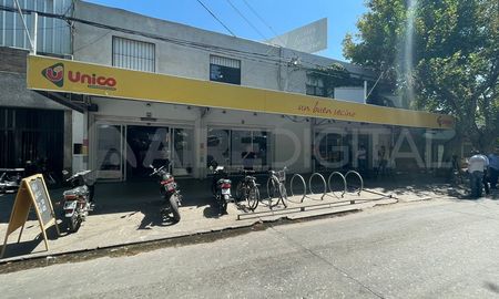 AIRE en Rosario. Testimonio de una vecina que vive a metros del súper de la familia Roccuzzo atacado a balazos, AIRE en Rosario. Testimonio de una vecina que vive a metros del súper de la familia Roccuzzo atacado a balazos,
