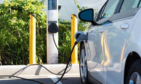 Cargar un auto eléctrico ya no es gratis: cuáles son los nuevos costos en Argentina Cargar un auto eléctrico ya no es gratis: cuáles son los nuevos costos en Argentina