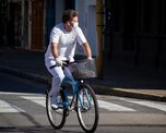 El barbijo pasó a ser un elemento de vital importancia para prevenir los contagios en el día a día.