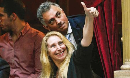 El jefe de campaña de Javier Milei en Buenos Aires llamó discapacitados a quienes agredieron la caravana presidencial. El jefe de campaña de Javier Milei en Buenos Aires llamó discapacitados a quienes agredieron la caravana presidencial.