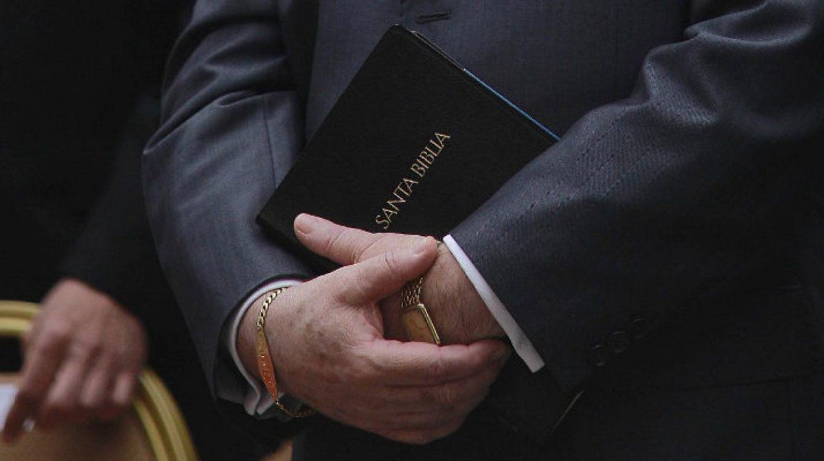 Una estudiante denunci&oacute; a un pastor evang&eacute;lico en Berisso por pedirle sexo a cambio de perd&oacute;n divino