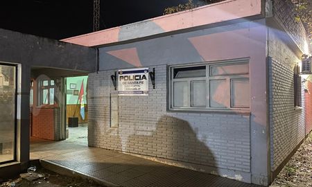 Uno de los tres presos que se fugaron el jueves de la comisaría 25° de Barrio El Pozo fue recapturado por la Policía de Santa Fe﻿.