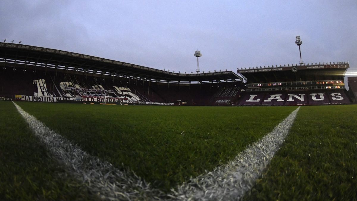 Unión visita a Lanús en la Fortaleza