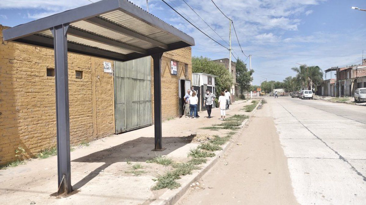 Son m&aacute;s de 15 mil vecinas y vecinos los que se beneficiar&aacute;n con estos trabajos sobre calle Beruti que incluyen bacheo, pavimento y desag&uuml;es pluviales.