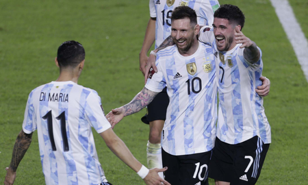 Sin Di María y con De Paul, Scaloni se inclina por la línea de cinco para jugar contra Países Bajos Sin Di María y con De Paul, Scaloni se inclina por la línea de cinco para jugar contra Países Bajos