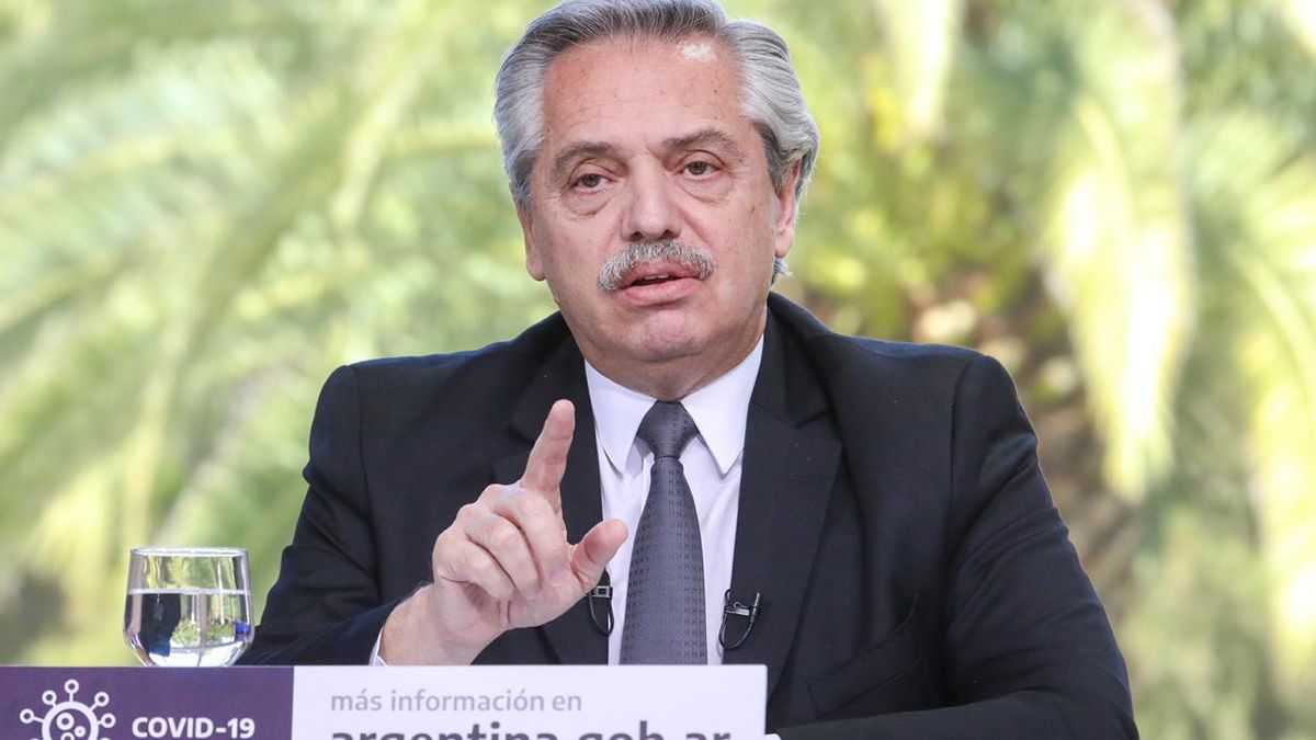 Alberto Fern&aacute;ndez