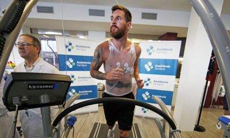 messi se sumo a las practicas de barcelona messi se sumo a las practicas de barcelona