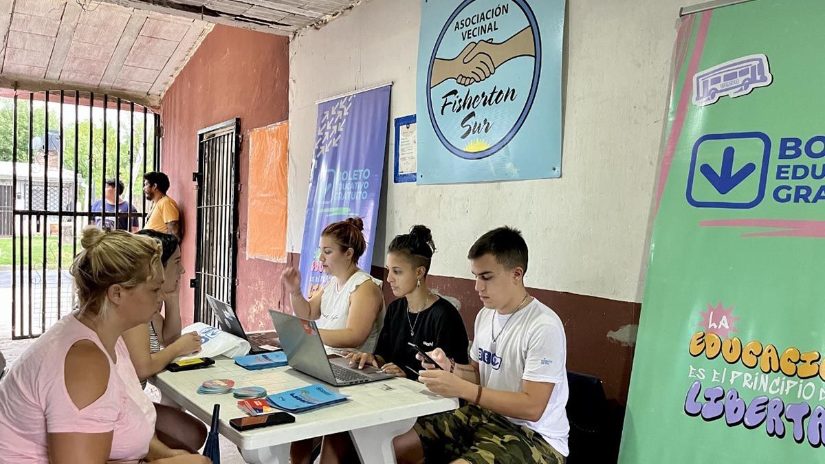 El trámite es 100 por ciento digital y puede hacerse a través de la página web de la provincia www.santafe.gob.ar/boletoeducativo o descargando la App Boleto Educativo en el celular.