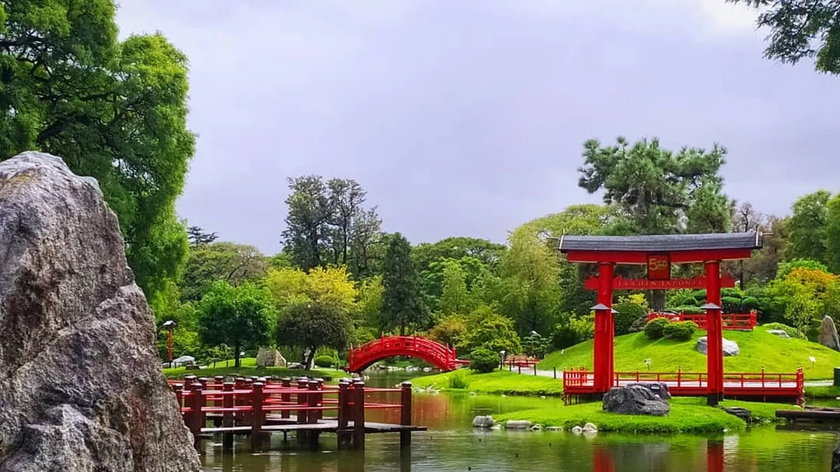 Jardín Japonés es uno de los atractivos más visitados tanto por turistas nacionales como extranjeros. Jardín Japonés es uno de los atractivos más visitados tanto por turistas nacionales como extranjeros.