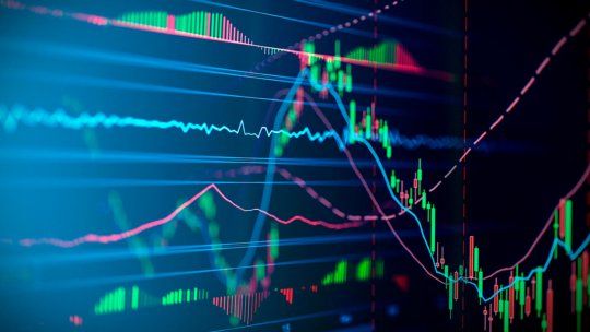 El riesgo país marcó otro descenso sobre el cierre de la semana, se aproximó a los 400 puntos básicos y anotó un nuevo mínimo en la gestión de Javier Milei. El riesgo país marcó otro descenso sobre el cierre de la semana, se aproximó a los 400 puntos básicos y anotó un nuevo mínimo en la gestión de Javier Milei.