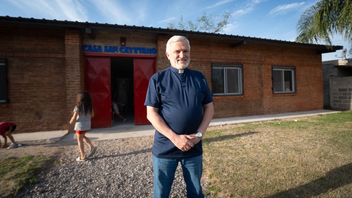 Axel también pasó por momentos difíciles como las inundaciones. Axel también pasó por momentos difíciles como las inundaciones.