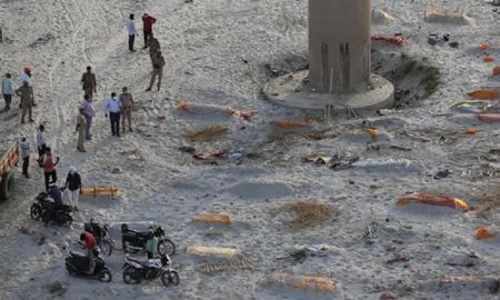 Escalofriante video: familiares de un muerto por covid tiraron su cuerpo a un río Escalofriante video: familiares de un muerto por covid tiraron su cuerpo a un río