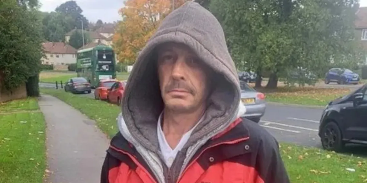 El hombre de Gran Bretaña espero un turno por 15 años.