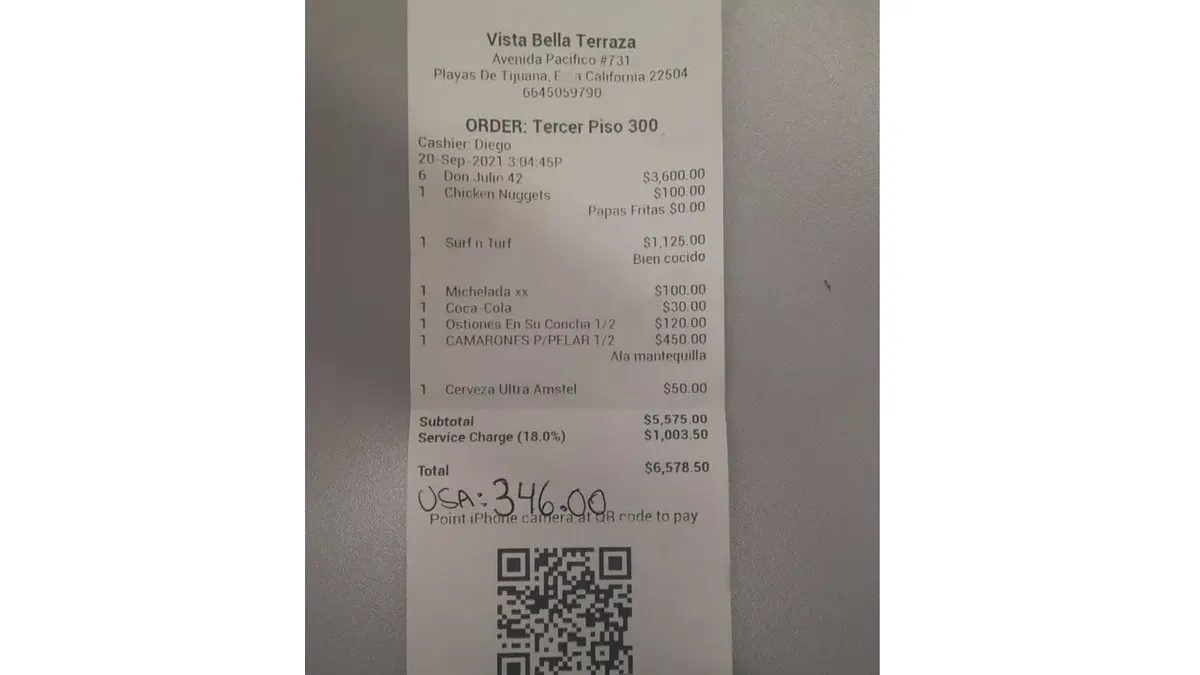 La cuenta final de lo que consumieron ambos turistas y que les generó mucho asombro.  