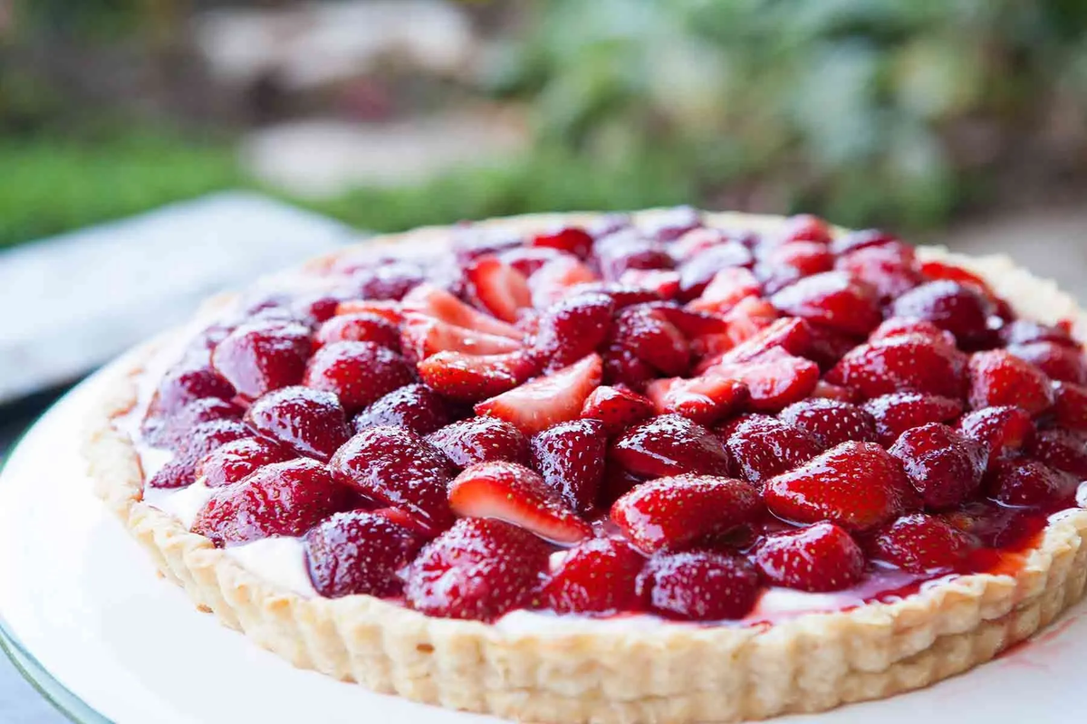 La tarta de frutillas es una de las más ricas y es súper fácil de hacer en casa. La tarta de frutillas es una de las más ricas y es súper fácil de hacer en casa. 
